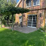 Holiday home Haus Am Kamin Privater Seezugang *