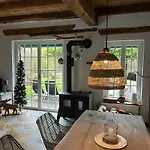 Holiday home Haus Am Kamin Privater Seezugang *