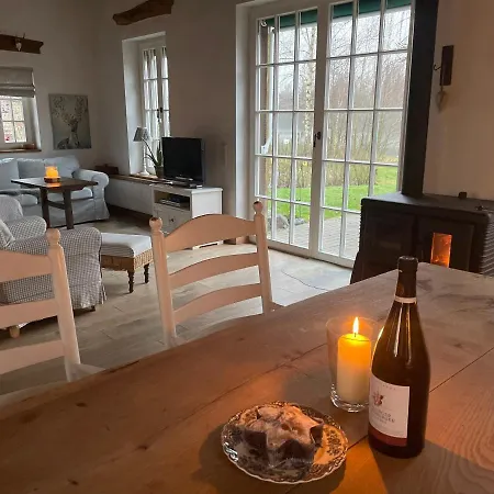 펜션 Haus Am Kamin Privater Seezugang 워렌도르프